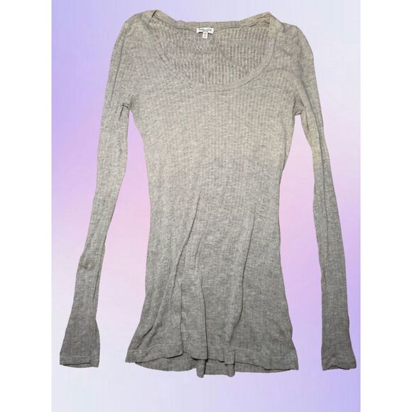 Size Medium Splendid Ribbed Grey Casual Top - Picture 1 of 3